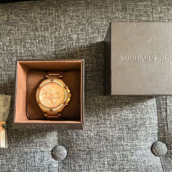 Michael Kors Women’s Watch main image 6